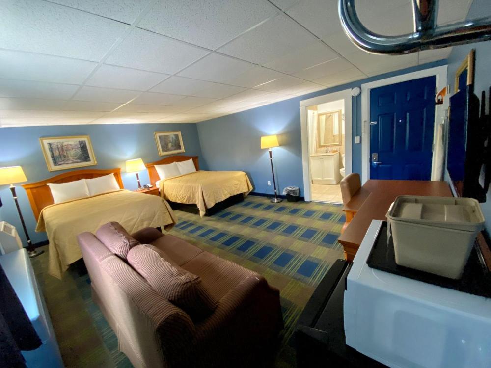 Deluxe Double Room interior